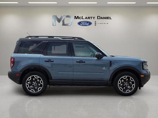 Azure Gray Metallic 2026 Ford Bronco Sport Outer Banks