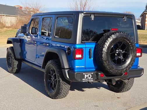 2024 Jeep Wrangler Sport