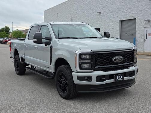 Avalanche 2026 Ford F-350 Lariat Super Duty