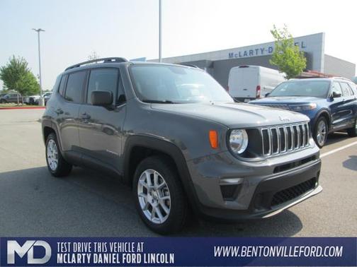 Photo 1 of 30 of 2019 Jeep Renegade Sport
