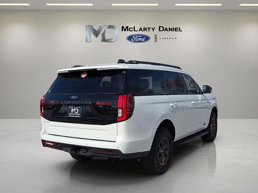 Star White 2026 Ford Expedition Tremor