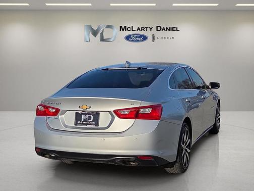 Silver Ice Metallic 2016 Chevrolet Malibu 2LT