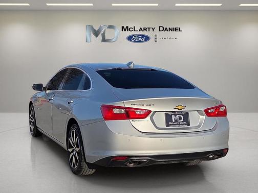 Silver Ice Metallic 2016 Chevrolet Malibu 2LT