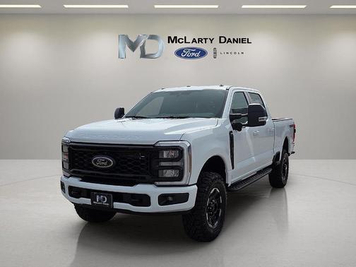 Oxford White 2026 Ford F-250 XLT