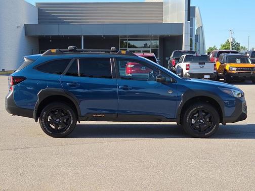 Geyser Blue 2024 Subaru Outback Wilderness