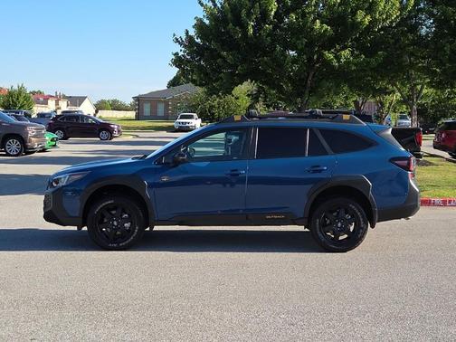 Geyser Blue 2024 Subaru Outback Wilderness