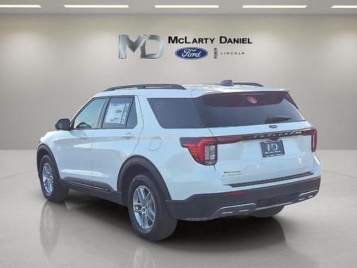 Star White 2026 Ford Explorer Active