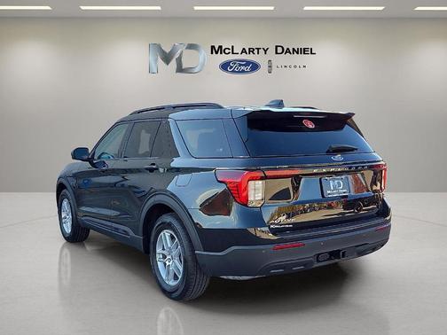 Agate Black Metallic 2026 Ford Explorer Active