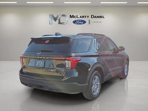 Agate Black Metallic 2026 Ford Explorer Active