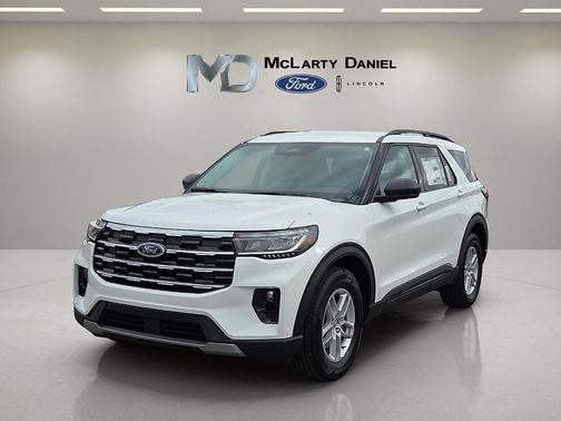 Star White 2026 Ford Explorer Active
