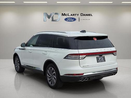 Pristine White 2026 Lincoln Aviator Premiere