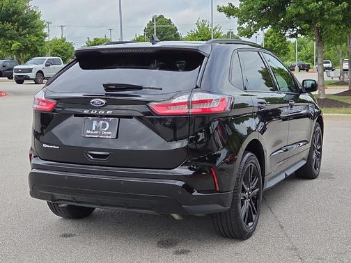 Black Metallic 2024 Ford Edge ST Line