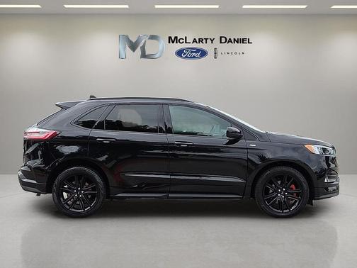 Black Metallic 2024 Ford Edge ST Line