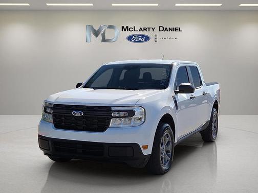 Oxford White 2024 Ford Maverick XL