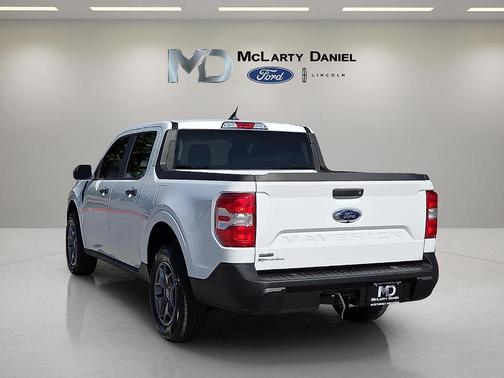 Oxford White 2024 Ford Maverick XL