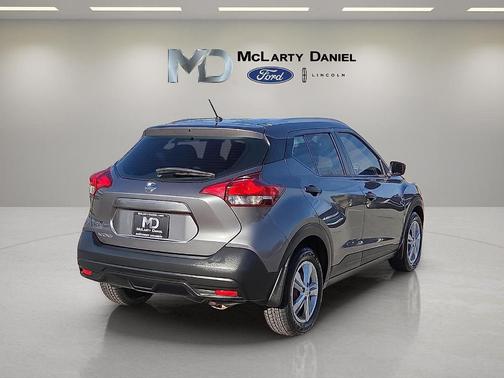 2018 Nissan Kicks S