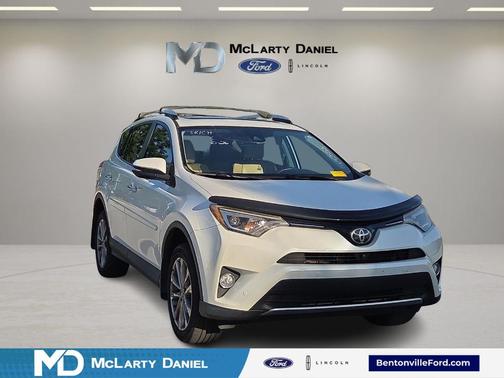 Blizzard Pearl 2016 Toyota RAV4 Limited