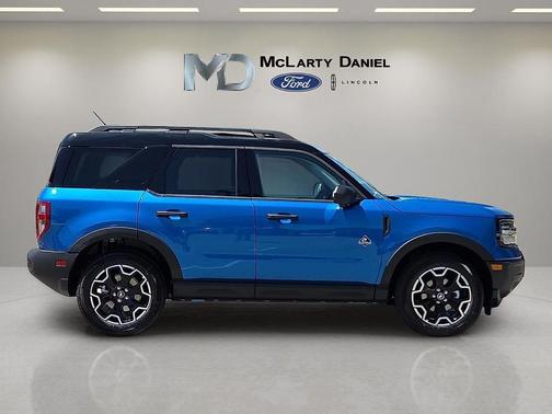 Velocity Blue Metallic 2026 Ford Bronco Sport Outer Banks
