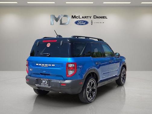 Velocity Blue Metallic 2026 Ford Bronco Sport Outer Banks