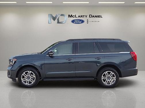 Blue Metallic 2025 Ford Expedition Active