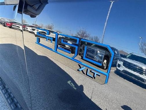 2025 Ford F-150 Lightning XLT