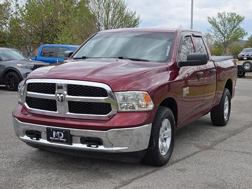 Delmonico Red Pearlcoat 2019 RAM 1500 Classic Tradesman