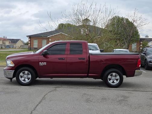 Delmonico Red Pearlcoat 2019 RAM 1500 Classic Tradesman