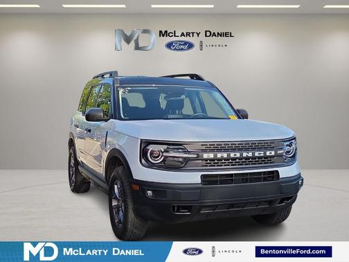 Oxford White 2024 Ford Bronco Sport Badlands
