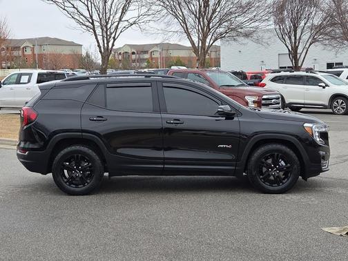 2024 GMC Terrain AT4