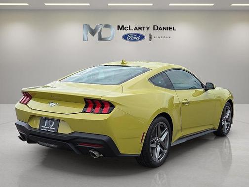 2025 Ford Mustang EcoBoost