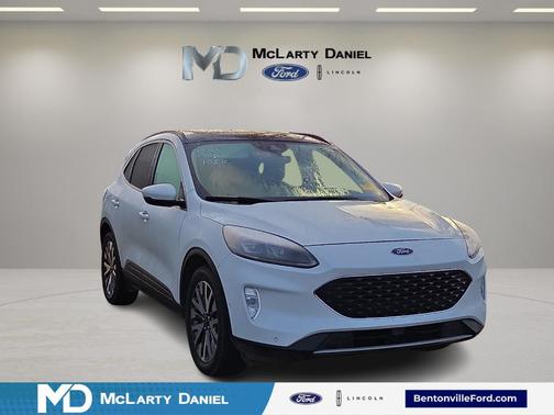 2020 Ford Escape Titanium Hybrid