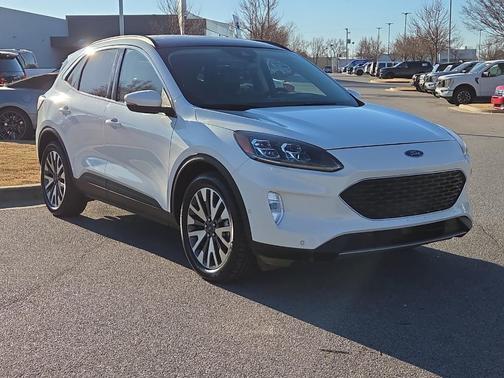 2020 Ford Escape Titanium Hybrid
