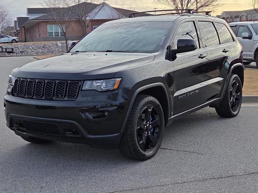2019 Jeep Grand Cherokee Laredo