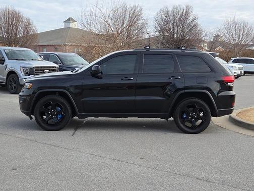 2019 Jeep Grand Cherokee Laredo