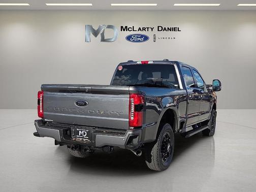 2026 Ford F-350 Lariat Super Duty