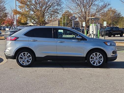 2023 Ford Edge Titanium