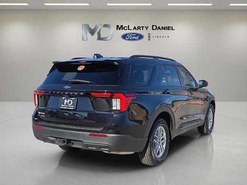 Agate Black Metallic 2026 Ford Explorer Active