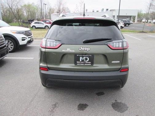 Photo 5 of 30 of 2019 Jeep Cherokee Latitude