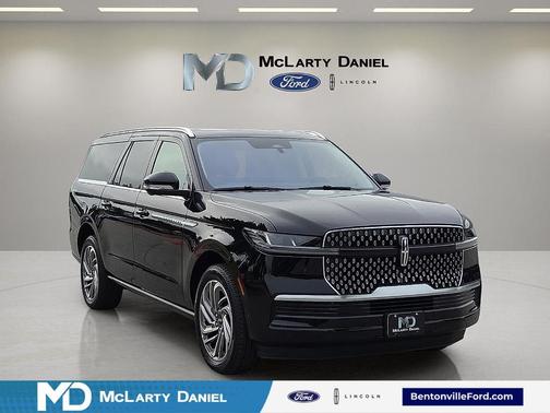 Black Metallic 2025 Lincoln Navigator L Reserve