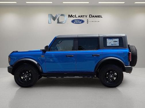 Blue Metallic 2026 Ford Bronco Badlands