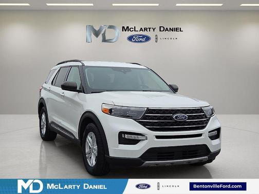 Star White 2020 Ford Explorer XLT