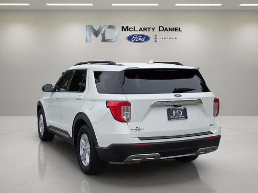 Star White 2020 Ford Explorer XLT