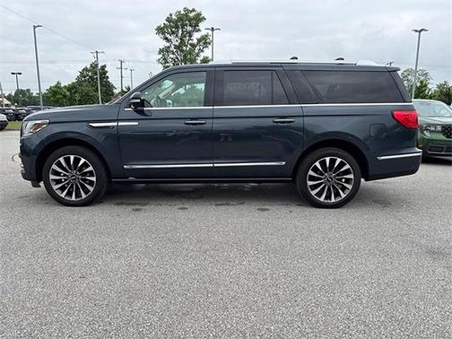 2021 Lincoln Navigator L Reserve