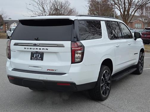 2022 Chevrolet Suburban RST