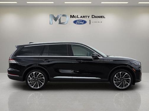 Black Metallic 2026 Lincoln Aviator Reserve AWD