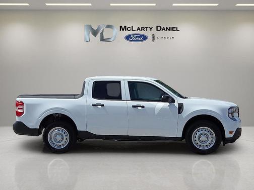 Oxford White 2026 Ford Maverick XL