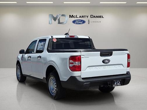 Oxford White 2026 Ford Maverick XL