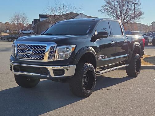 2018 Nissan Titan SV