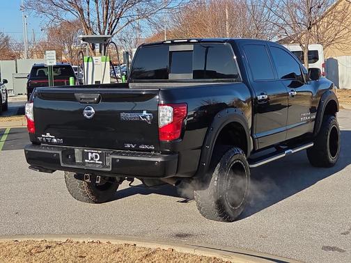 2018 Nissan Titan SV