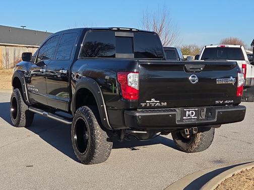 2018 Nissan Titan SV